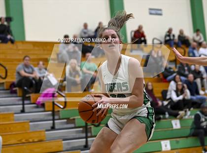 Thumbnail 1 in Wapahani @ Yorktown photogallery.