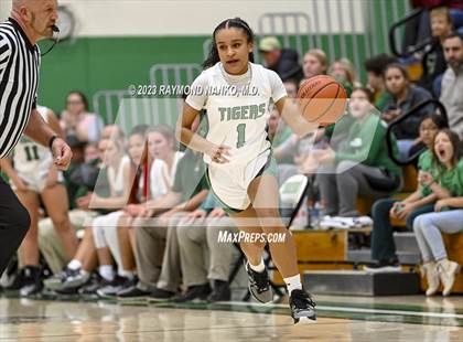Thumbnail 1 in Wapahani @ Yorktown photogallery.