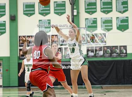 Thumbnail 2 in Wapahani @ Yorktown photogallery.