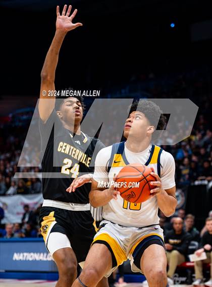 Thumbnail 2 in St. Ignatius vs. Centerville (OHSAA Division 1 Final) photogallery.