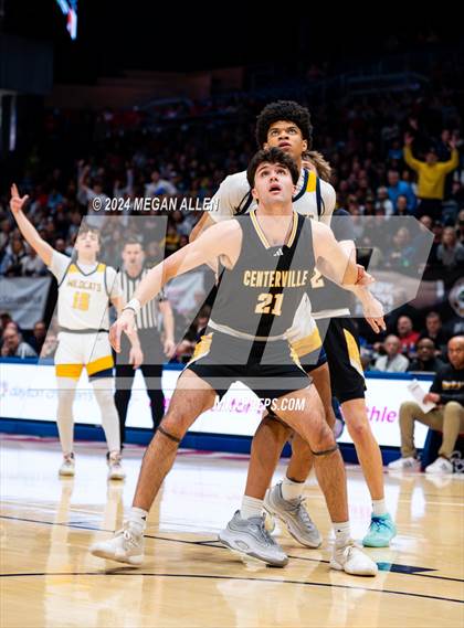 Thumbnail 3 in St. Ignatius vs. Centerville (OHSAA Division 1 Final) photogallery.