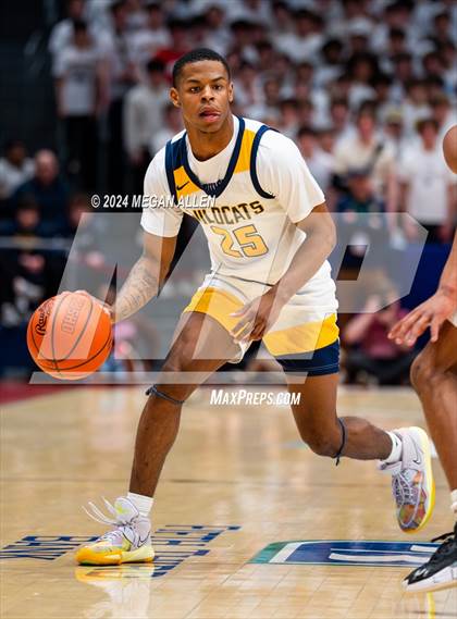 Thumbnail 2 in St. Ignatius vs. Centerville (OHSAA Division 1 Final) photogallery.