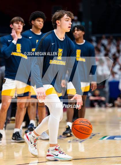 Thumbnail 2 in St. Ignatius vs. Centerville (OHSAA Division 1 Final) photogallery.