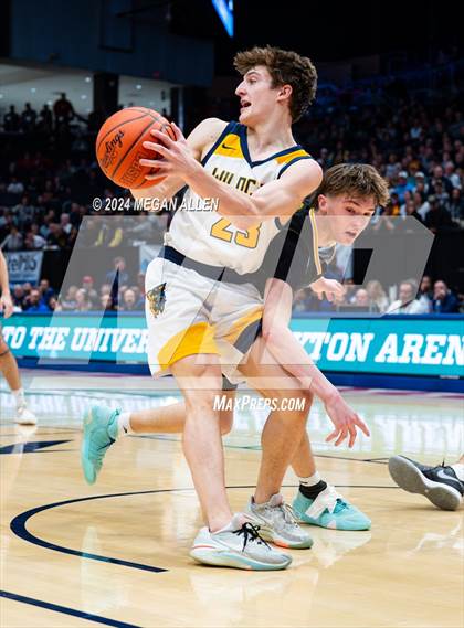 Thumbnail 3 in St. Ignatius vs. Centerville (OHSAA Division 1 Final) photogallery.