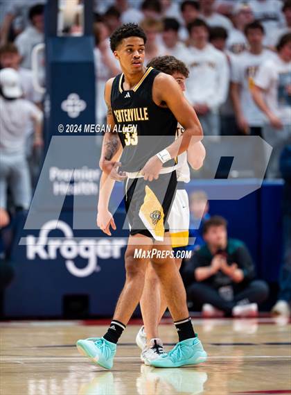 Thumbnail 2 in St. Ignatius vs. Centerville (OHSAA Division 1 Final) photogallery.
