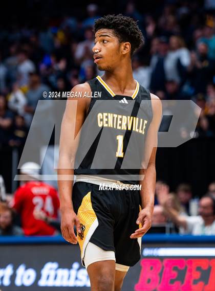 Thumbnail 3 in St. Ignatius vs. Centerville (OHSAA Division 1 Final) photogallery.