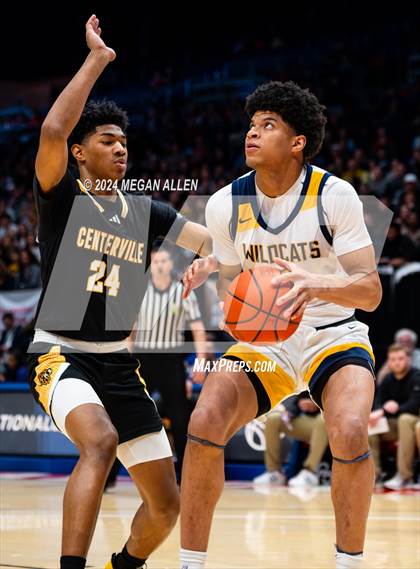 Thumbnail 1 in St. Ignatius vs. Centerville (OHSAA Division 1 Final) photogallery.