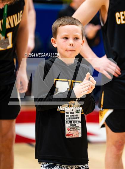 Thumbnail 3 in St. Ignatius vs. Centerville (OHSAA Division 1 Final) photogallery.