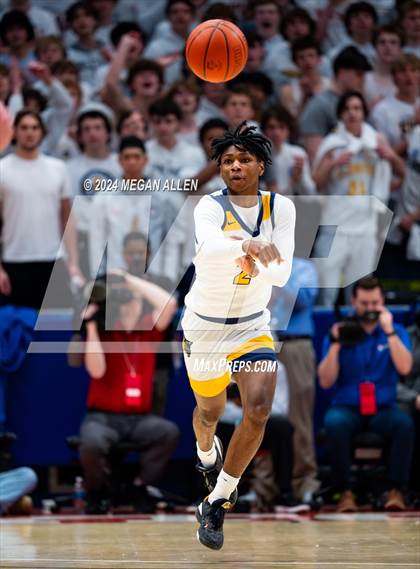 Thumbnail 2 in St. Ignatius vs. Centerville (OHSAA Division 1 Final) photogallery.