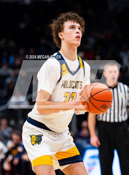 Thumbnail 3 in St. Ignatius vs. Centerville (OHSAA Division 1 Final) photogallery.