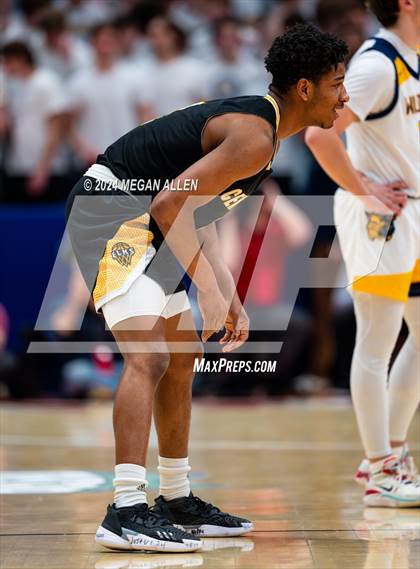 Thumbnail 2 in St. Ignatius vs. Centerville (OHSAA Division 1 Final) photogallery.