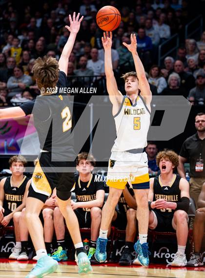 Thumbnail 1 in St. Ignatius vs. Centerville (OHSAA Division 1 Final) photogallery.