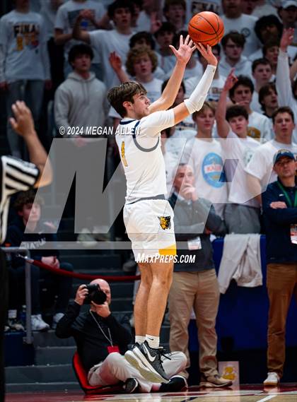 Thumbnail 2 in St. Ignatius vs. Centerville (OHSAA Division 1 Final) photogallery.