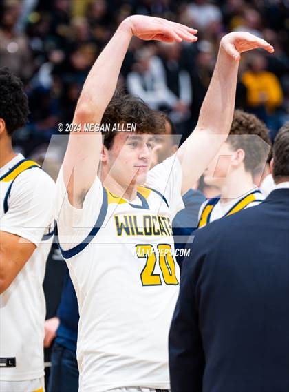 Thumbnail 2 in St. Ignatius vs. Centerville (OHSAA Division 1 Final) photogallery.