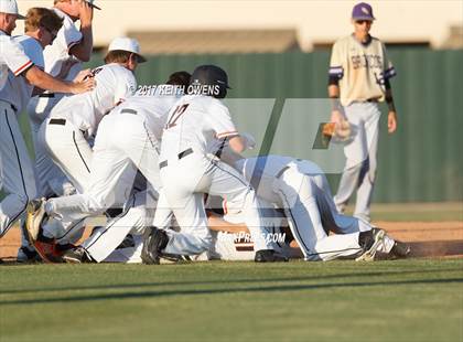 Thumbnail 2 in Denton @ Aledo (UIL 5A Region1 Bi-District Playoff) photogallery.