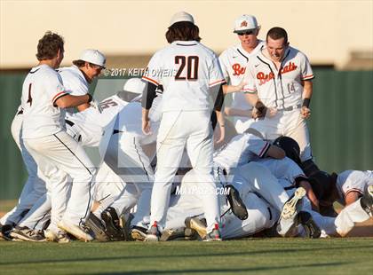 Thumbnail 3 in Denton @ Aledo (UIL 5A Region1 Bi-District Playoff) photogallery.
