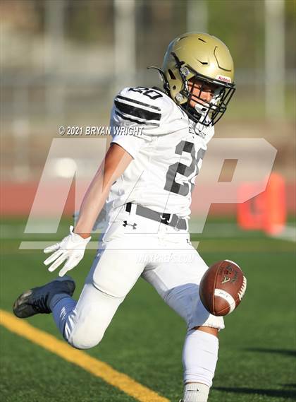 Thumbnail 3 in El Dorado @ Esperanza photogallery.