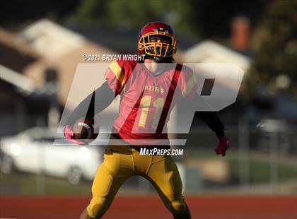 Thumbnail 1 in El Dorado @ Esperanza photogallery.