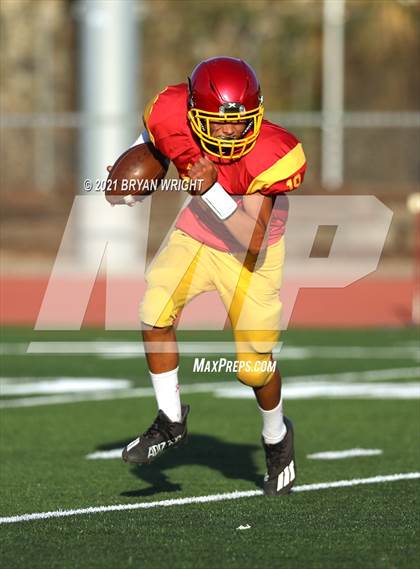 Thumbnail 1 in El Dorado @ Esperanza photogallery.