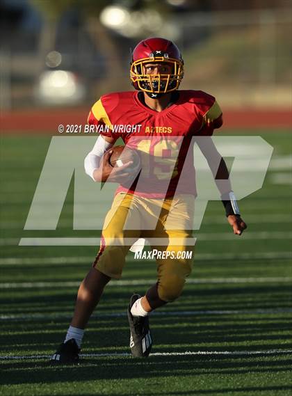 Thumbnail 2 in El Dorado @ Esperanza photogallery.
