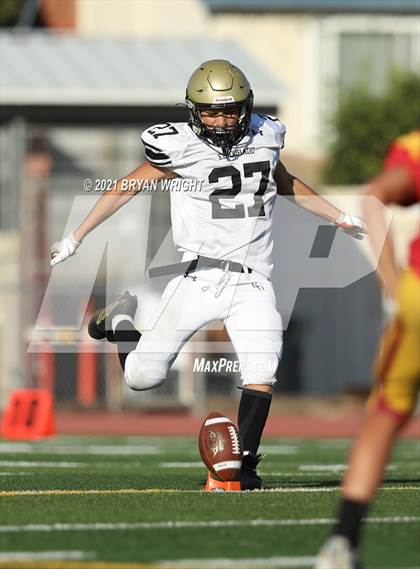Thumbnail 1 in El Dorado @ Esperanza photogallery.