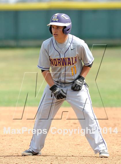 Thumbnail 3 in Norwalk vs Narbonne (St. Paul Tournament) photogallery.