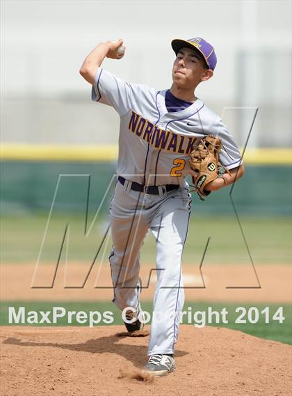 Thumbnail 1 in Norwalk vs Narbonne (St. Paul Tournament) photogallery.