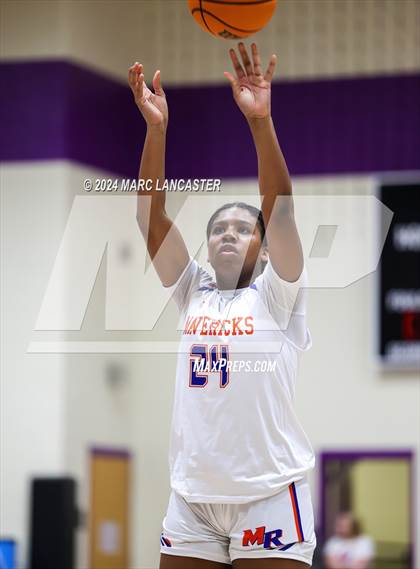 Thumbnail 3 in Marvin Ridge vs. Porter Ridge (Southern Carolina 4A Tournament Final) photogallery.