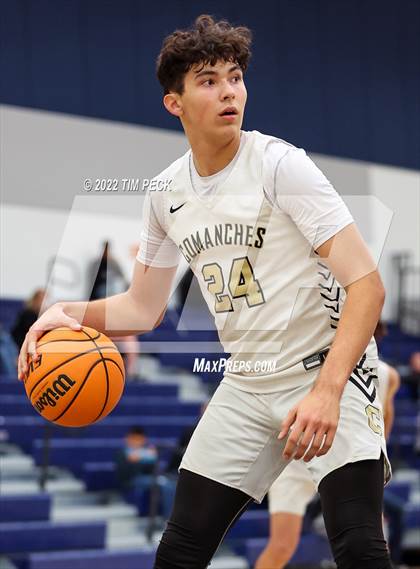 Thumbnail 2 in Canyon vs. Los Osos photogallery.