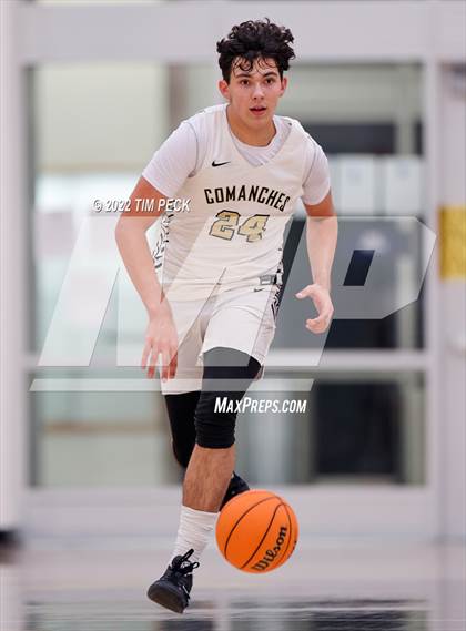 Thumbnail 3 in Canyon vs. Los Osos photogallery.