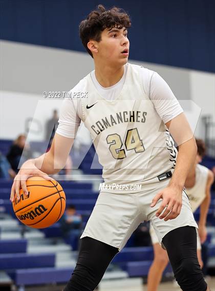Thumbnail 1 in Canyon vs. Los Osos photogallery.