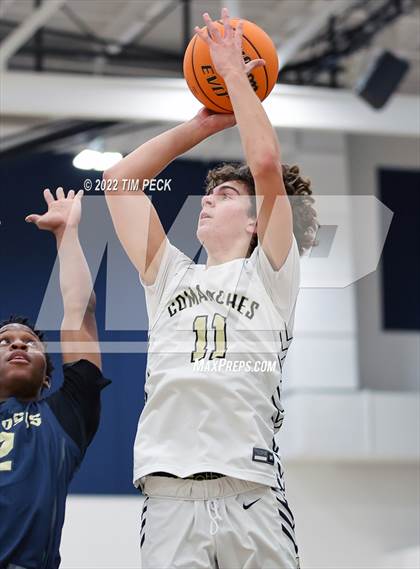 Thumbnail 1 in Canyon vs. Los Osos photogallery.