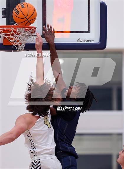 Thumbnail 3 in Canyon vs. Los Osos photogallery.