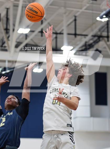 Thumbnail 2 in Canyon vs. Los Osos photogallery.