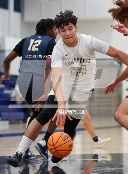 Thumbnail 3 in Canyon vs. Los Osos photogallery.