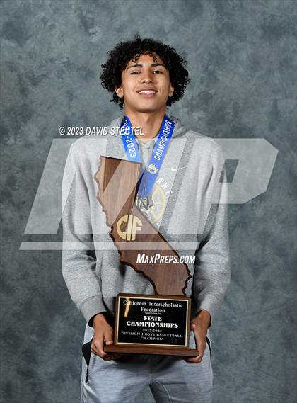 Thumbnail 3 in Notre Dame (SO) (CIF State D1 Award Photos) photogallery.