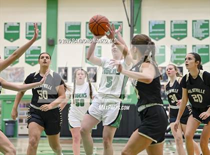 Thumbnail 2 in Shelbyville @ Yorktown  photogallery.