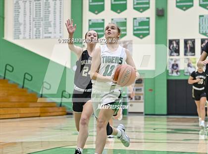 Thumbnail 1 in Shelbyville @ Yorktown  photogallery.