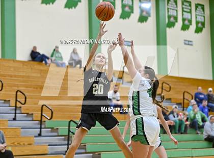 Thumbnail 1 in Shelbyville @ Yorktown  photogallery.