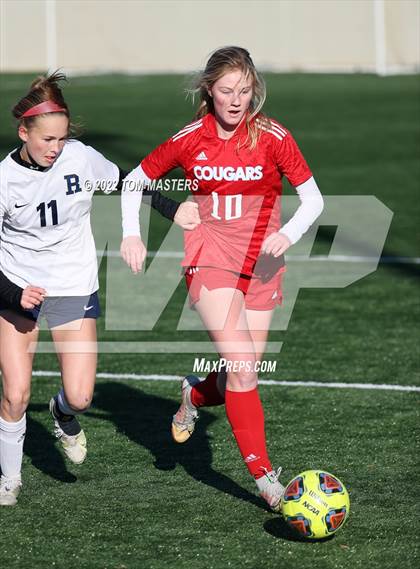 Thumbnail 2 in T.C. Roberson vs. Charlotte Catholic photogallery.