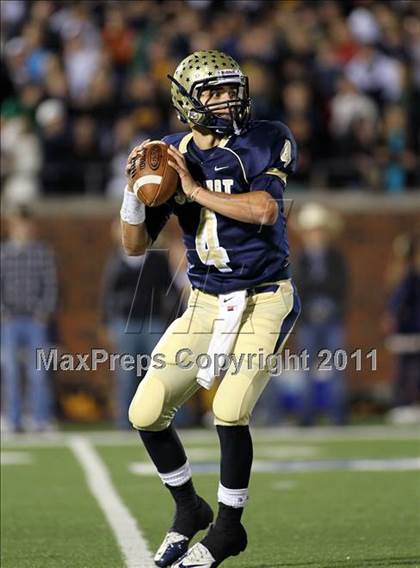 Thumbnail 2 in Rowlett vs. Dallas Jesuit (5A Region 2 Bi-District Playoffs) photogallery.