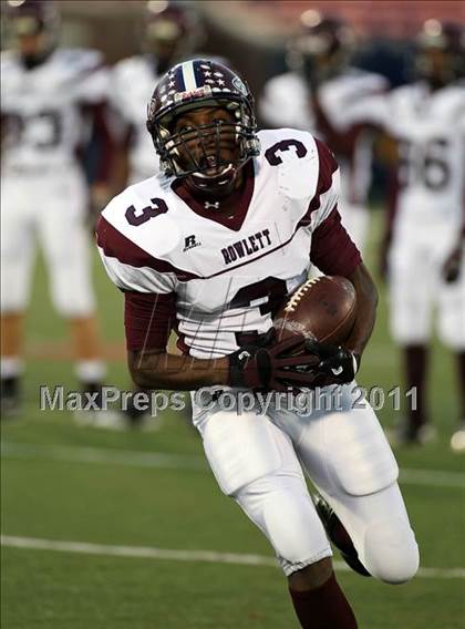 Thumbnail 2 in Rowlett vs. Dallas Jesuit (5A Region 2 Bi-District Playoffs) photogallery.