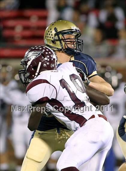 Thumbnail 1 in Rowlett vs. Dallas Jesuit (5A Region 2 Bi-District Playoffs) photogallery.