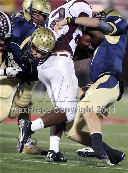 Thumbnail 3 in Rowlett vs. Dallas Jesuit (5A Region 2 Bi-District Playoffs) photogallery.