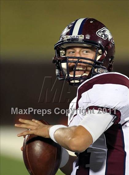 Thumbnail 2 in Rowlett vs. Dallas Jesuit (5A Region 2 Bi-District Playoffs) photogallery.
