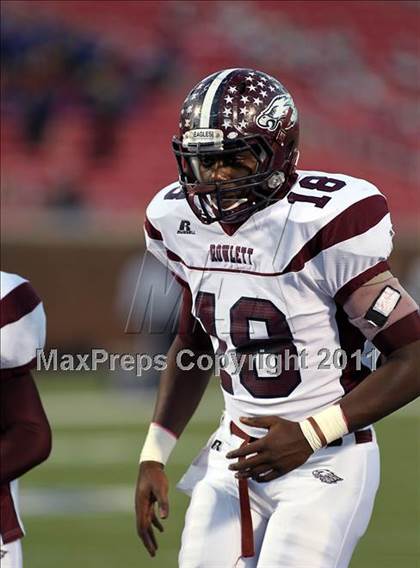 Thumbnail 1 in Rowlett vs. Dallas Jesuit (5A Region 2 Bi-District Playoffs) photogallery.