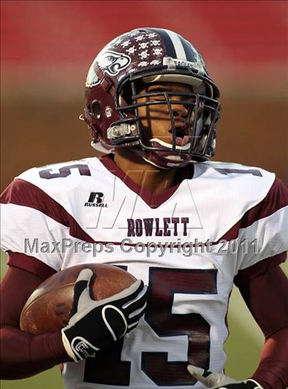 Thumbnail 2 in Rowlett vs. Dallas Jesuit (5A Region 2 Bi-District Playoffs) photogallery.