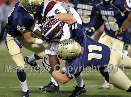Thumbnail 1 in Rowlett vs. Dallas Jesuit (5A Region 2 Bi-District Playoffs) photogallery.