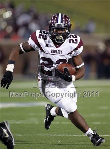 Thumbnail 2 in Rowlett vs. Dallas Jesuit (5A Region 2 Bi-District Playoffs) photogallery.