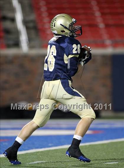 Thumbnail 1 in Rowlett vs. Dallas Jesuit (5A Region 2 Bi-District Playoffs) photogallery.